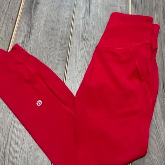 Brand New - Lululemon Red Tights 25" Sze 8 - Picture 2 of 4